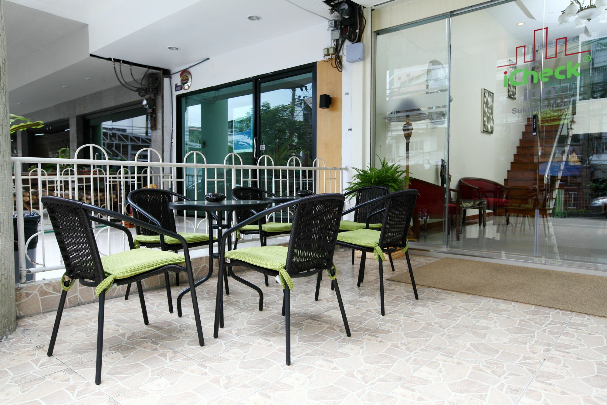 Icheck Inn Sukhumvit 22 Bangkok Exterior foto